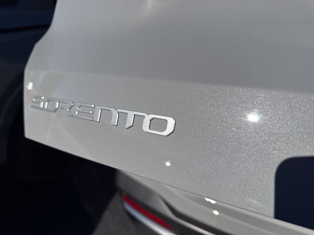 Certified 2026 Kia Sorento S AWD/4WD image 17