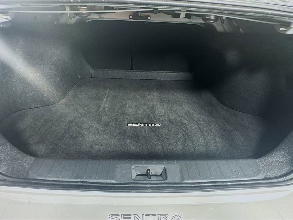 Used 2025 Nissan Sentra S FWD image 29