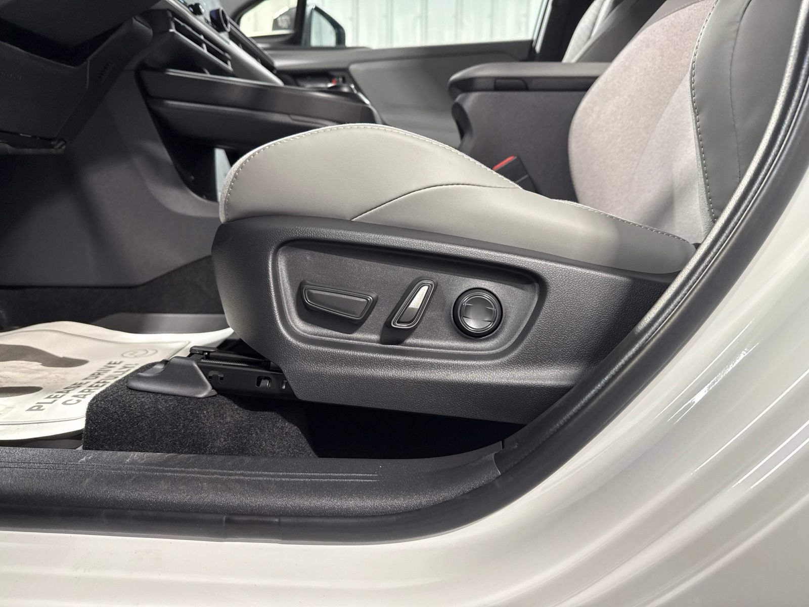 New 2026 Toyota C-HR AWD/4WD image 23