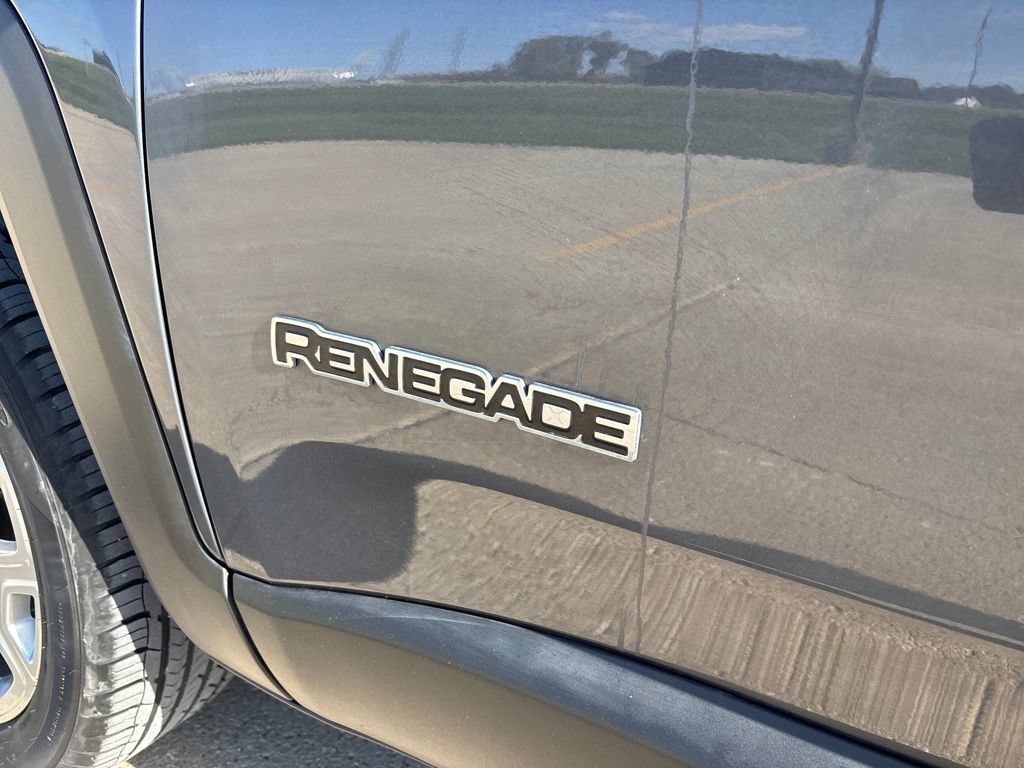 Used 2023 Jeep Renegade Limited AWD/4WD image 11