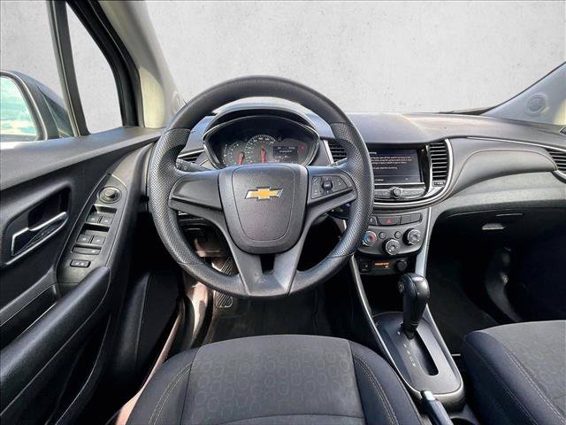 Used 2020 Chevrolet Trax LS FWD image 7