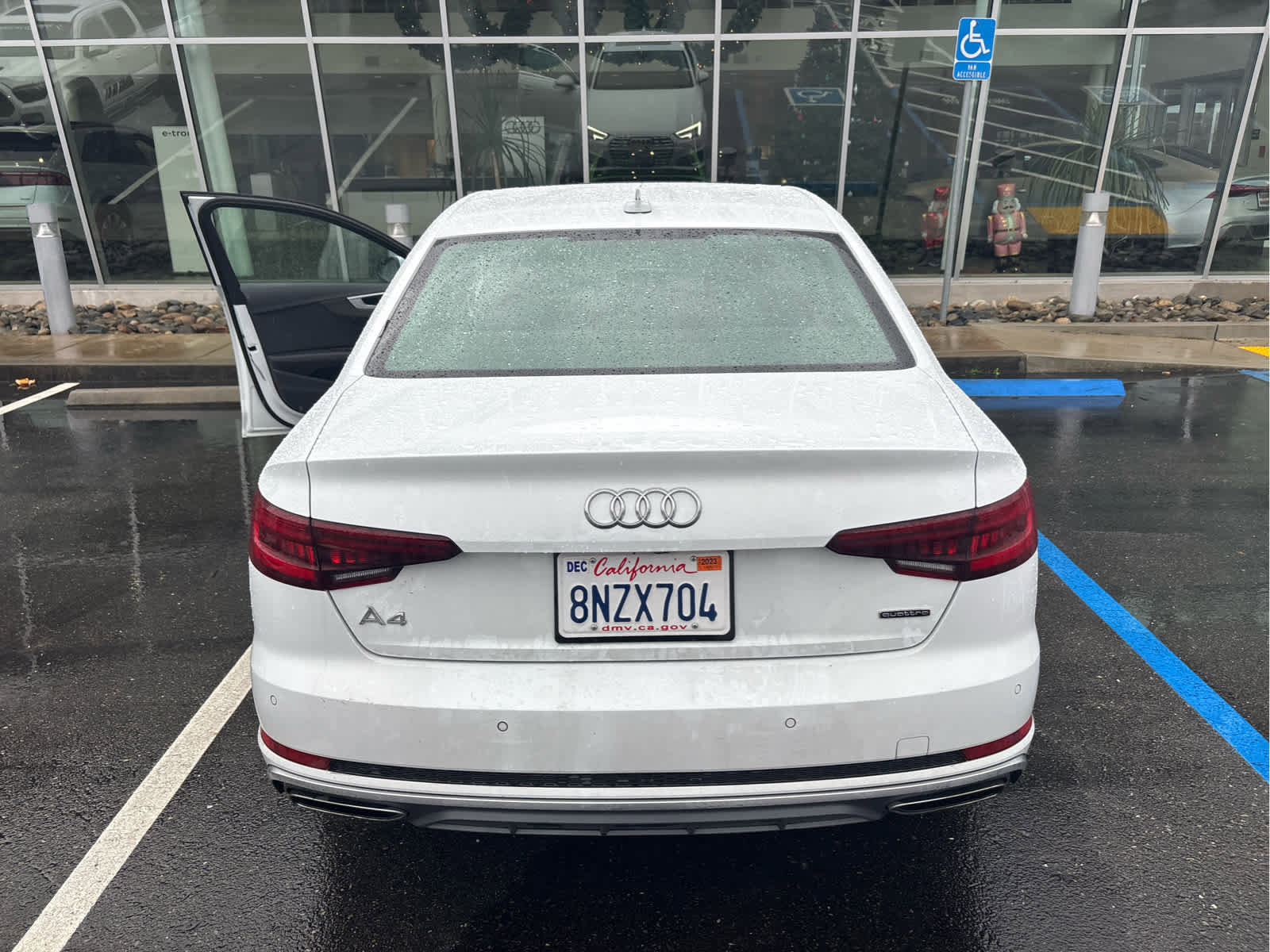 Used 2019 Audi A4 2.0T Premium Plus w/ Premium Plus Package image 3