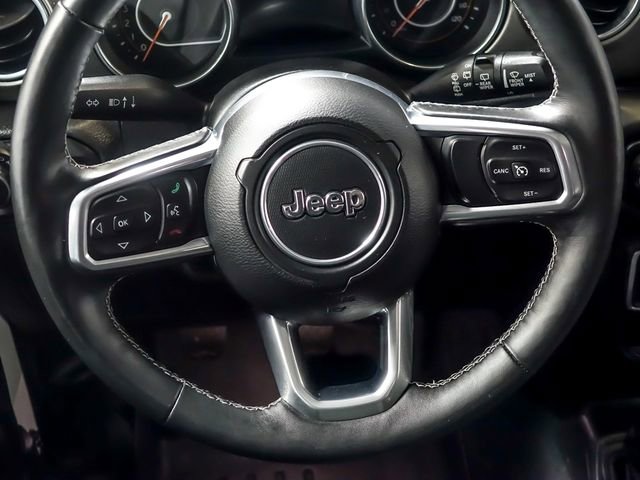Used 2018 Jeep Wrangler Unlimited Sahara w/ LED Lighting Group AWD/4WD image 18