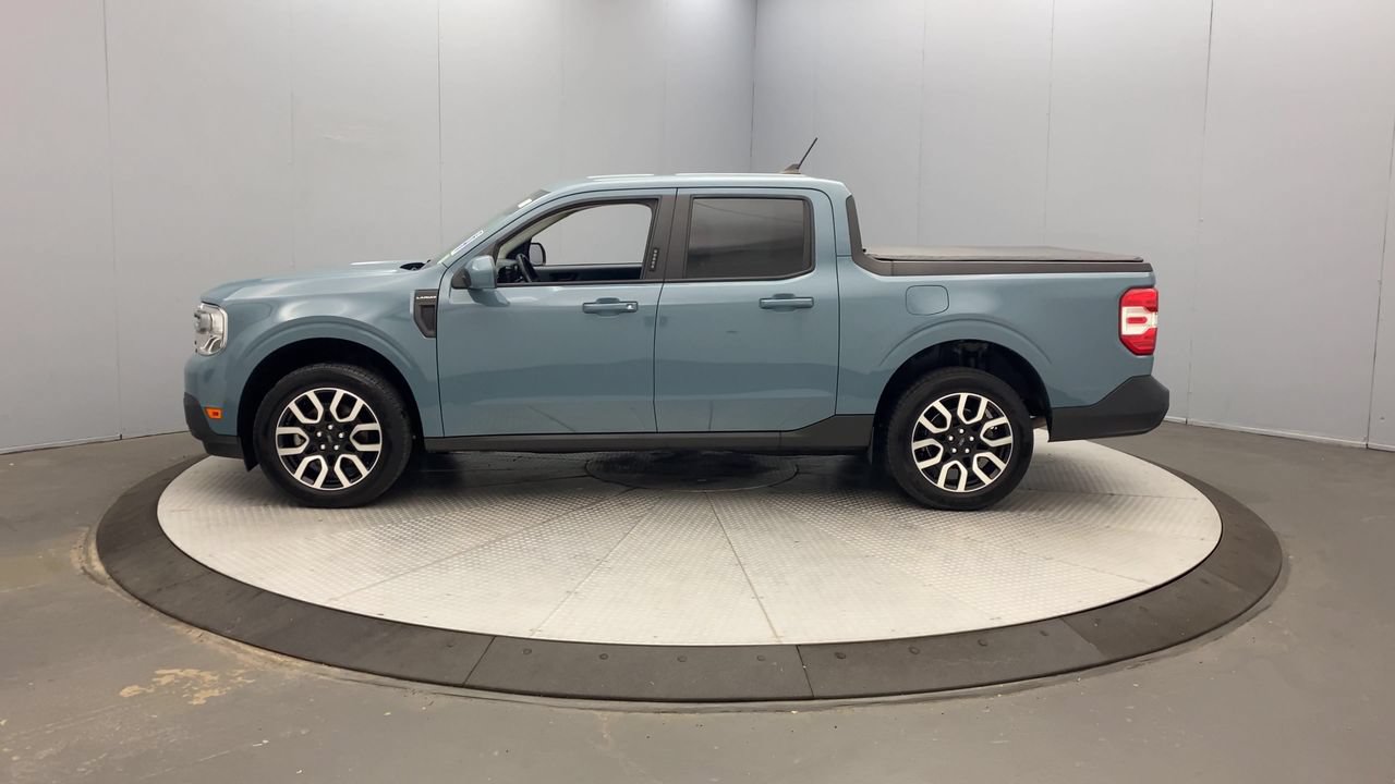 Used 2022 Ford Maverick Lariat w/ Lariat Luxury Package AWD/4WD image 2