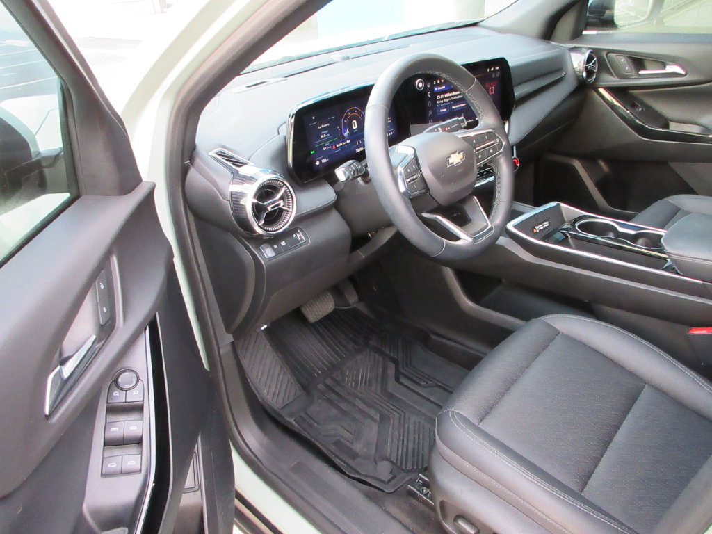 Certified 2025 Chevrolet Equinox LT w/ Convenience Package II FWD image 12
