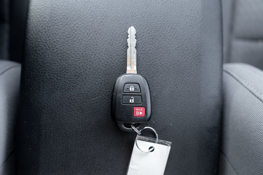 Used 2023 Toyota Tacoma SR image 30