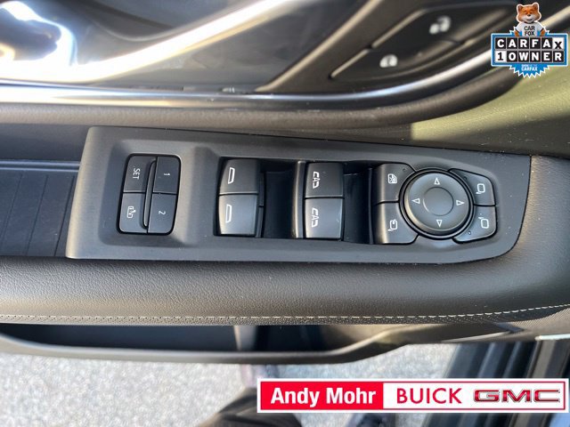 Used 2024 GMC Yukon SLT w/ SLT Premium Package AWD/4WD image 27