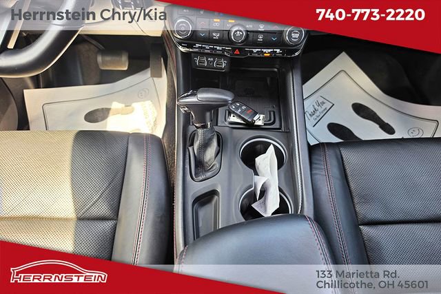 Used 2021 Dodge Durango R/T w/ Tow 'N Go Package AWD/4WD image 13