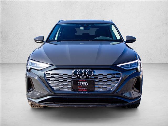 Used 2024 Audi Q8 e-tron Premium Plus w/ Premium Plus Package video 2
