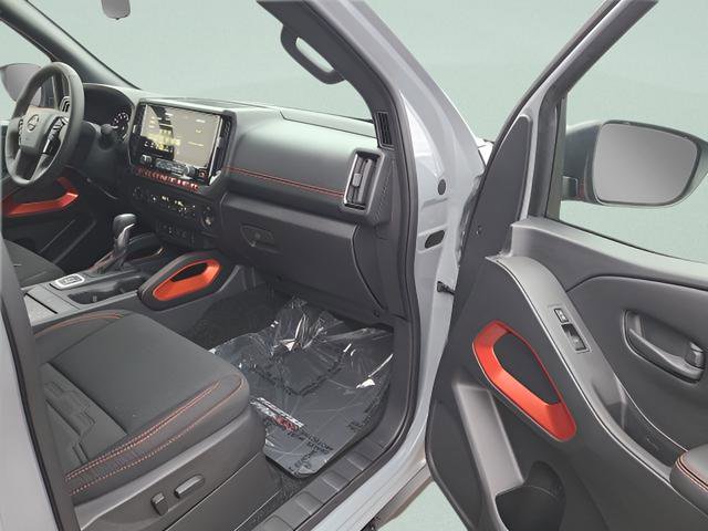 New 2026 Nissan Frontier PRO-4X w/ Pro-4x Convenience Package image 24