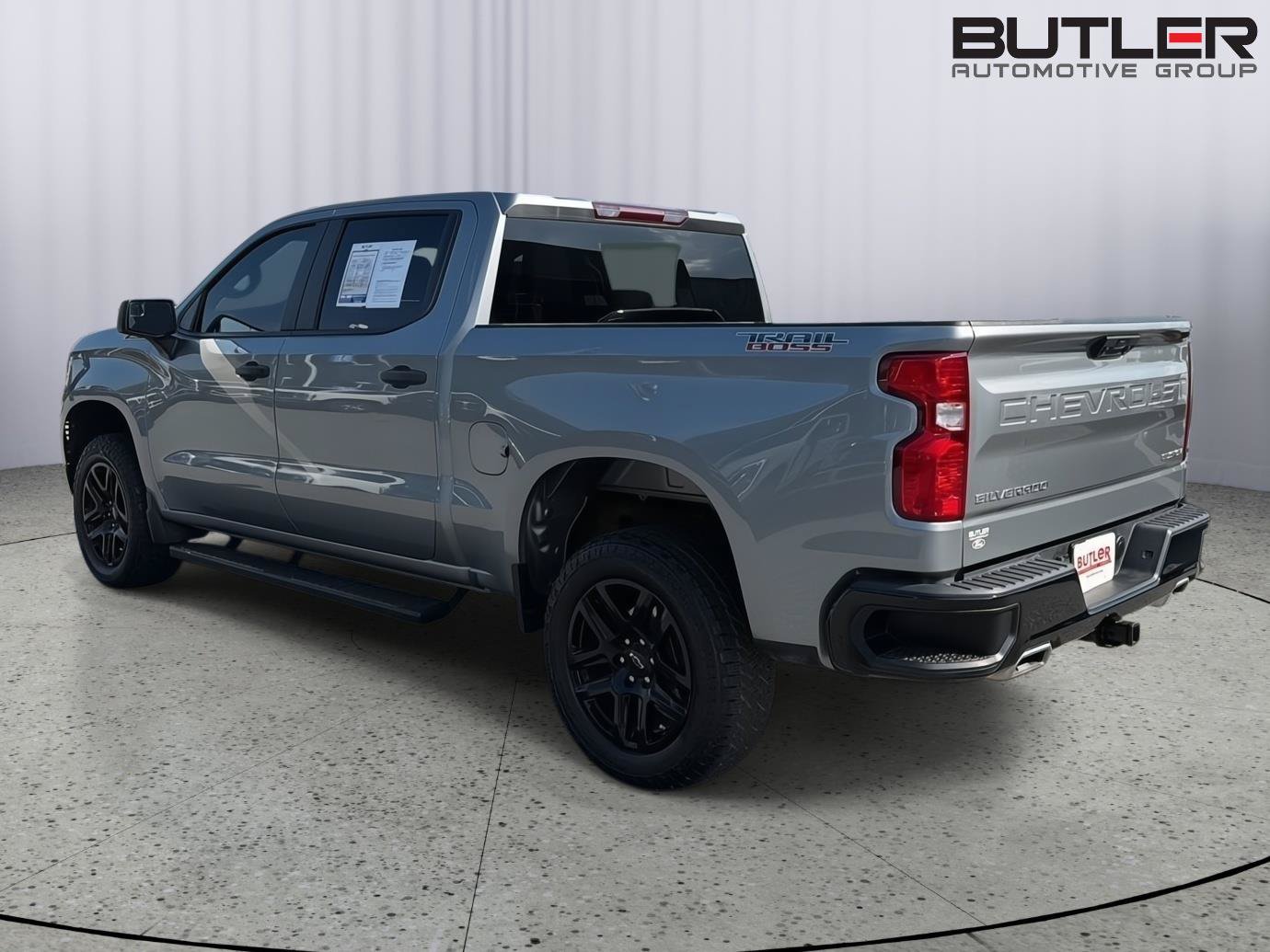 Used 2024 Chevrolet Silverado 1500 Custom Trail Boss AWD/4WD image 4