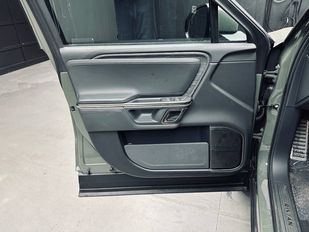 Used 2022 Rivian R1T Launch Edition AWD/4WD image 22