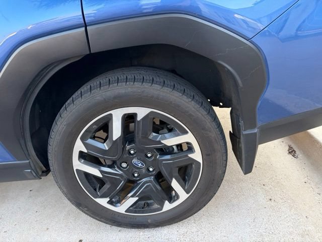 Used 2025 Subaru Forester Limited AWD/4WD image 4