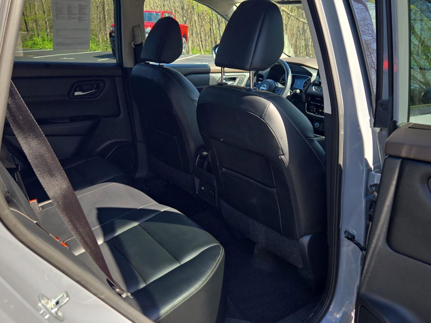 Used 2022 Nissan Rogue SL w/ SL Premium Package image 29