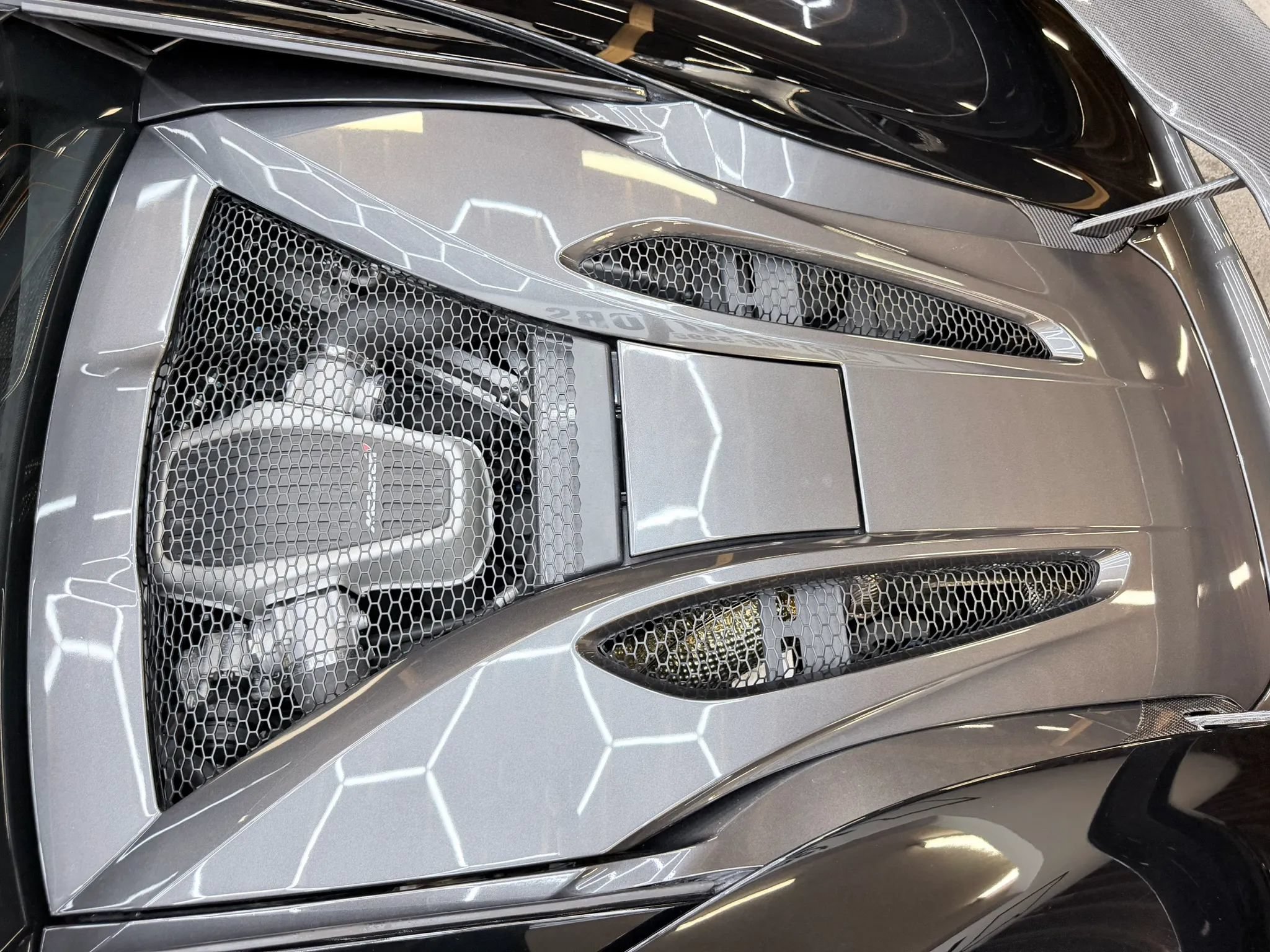 Used 2017 McLaren 570S Coupe RWD image 17