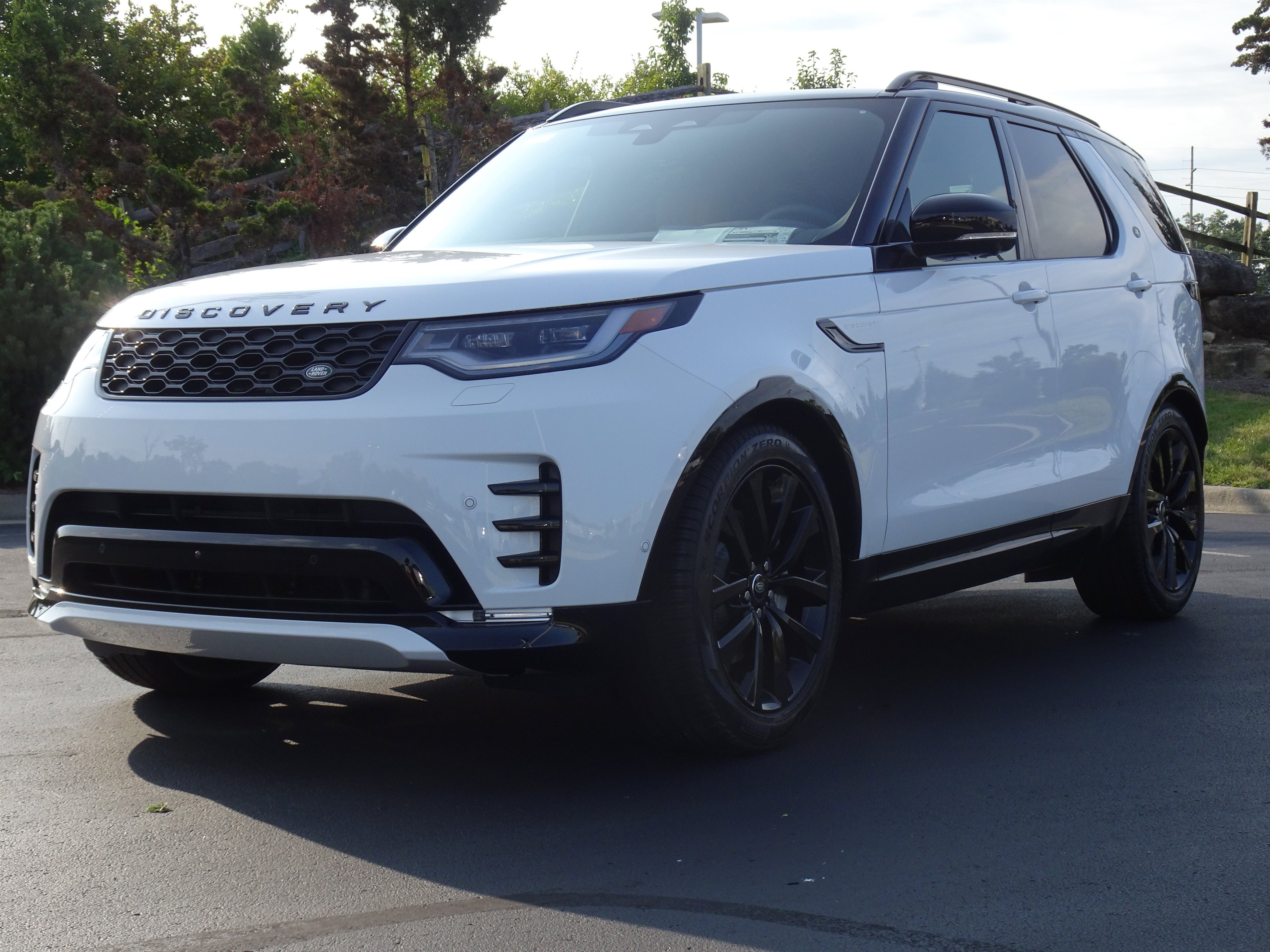 New 2026 Land Rover Discovery Dynamic SE AWD/4WD image 8