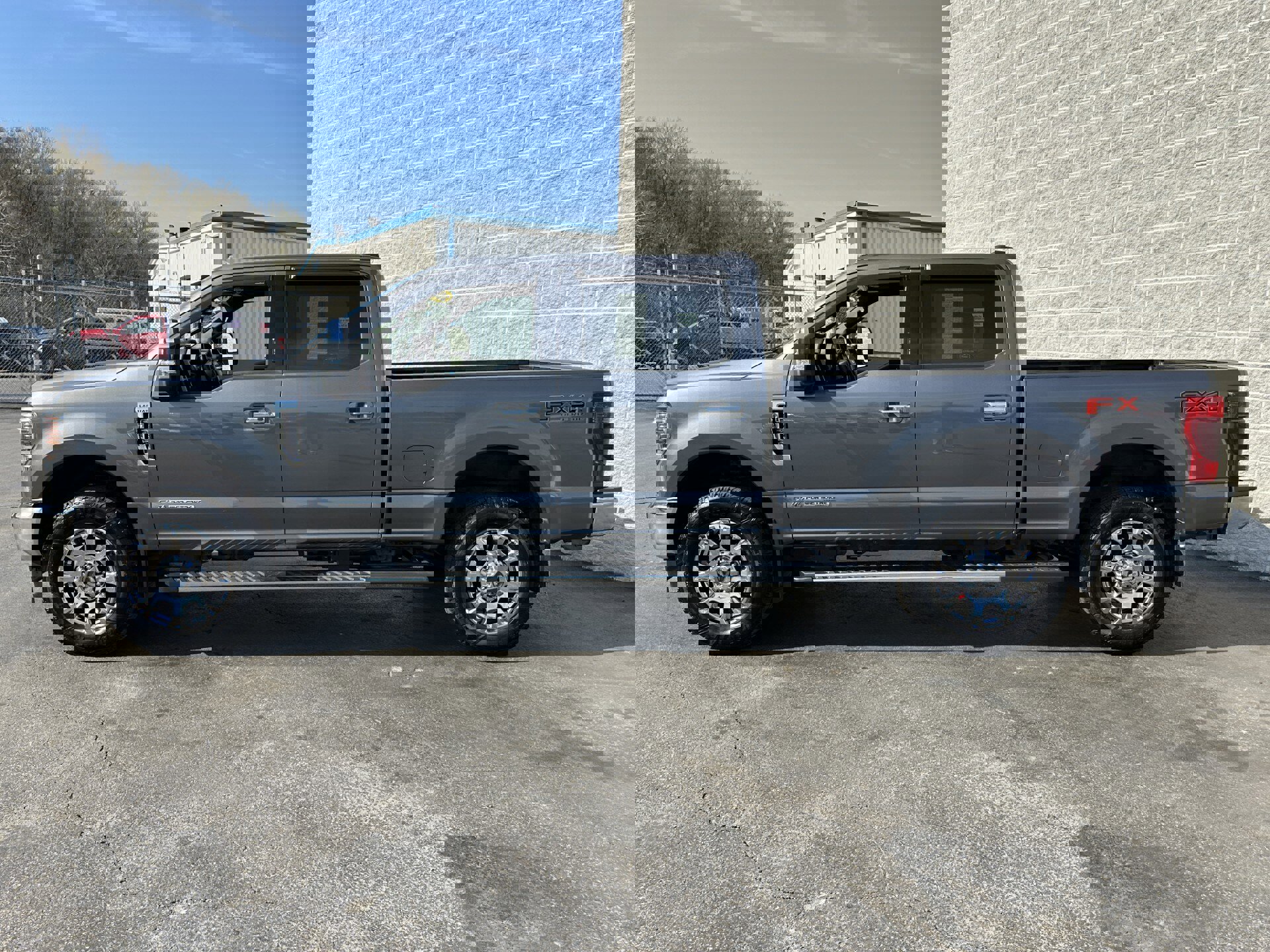 Used 2022 Ford F350 Lariat w/ Lariat Ultimate Package image 4