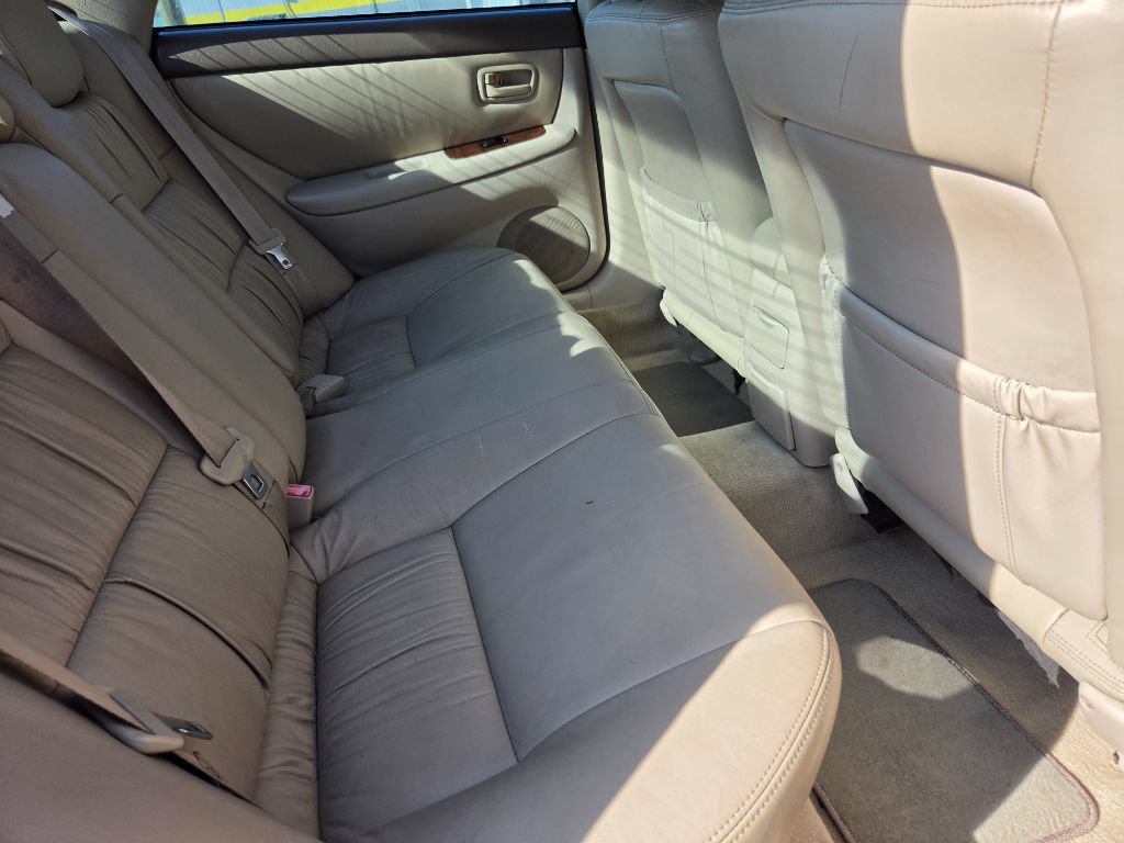 Used 2001 Lexus ES 330 FWD image 28