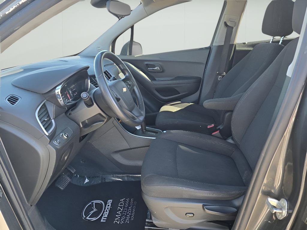 Used 2020 Chevrolet Trax LS w/ Tint and Cruise Package image 11