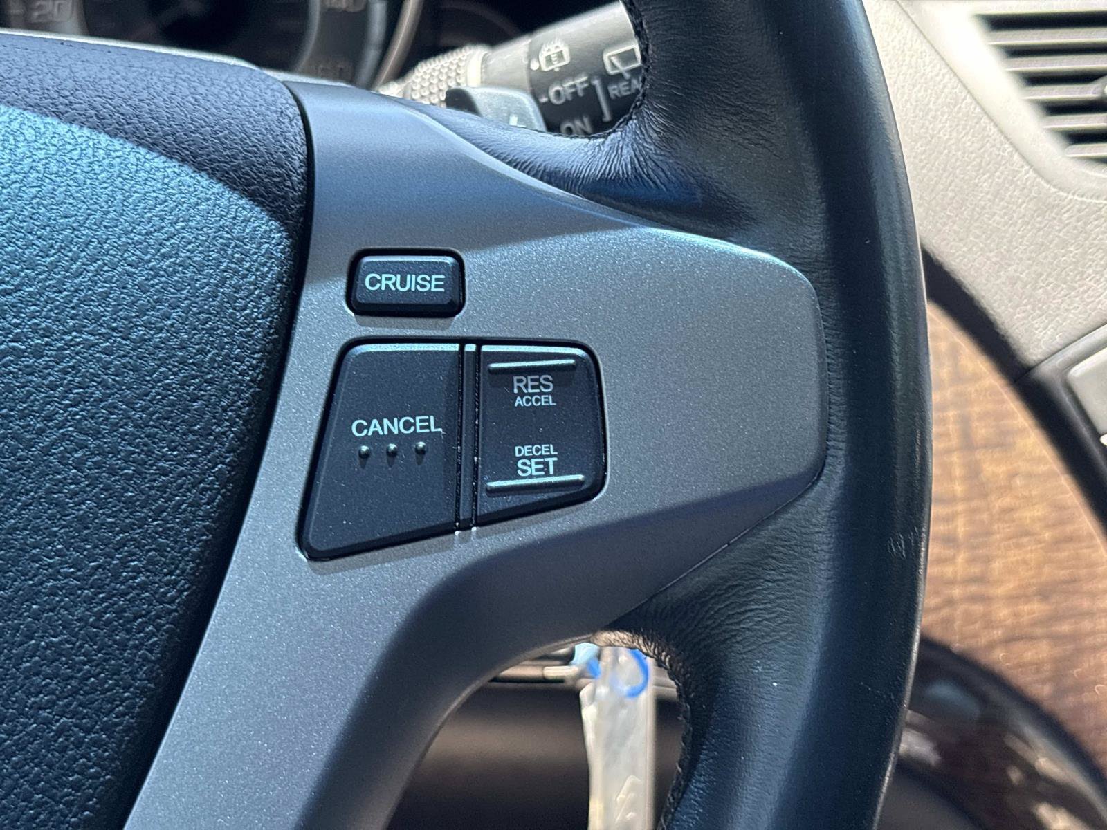 Used 2012 Acura MDX w/ Technology Package AWD/4WD image 20