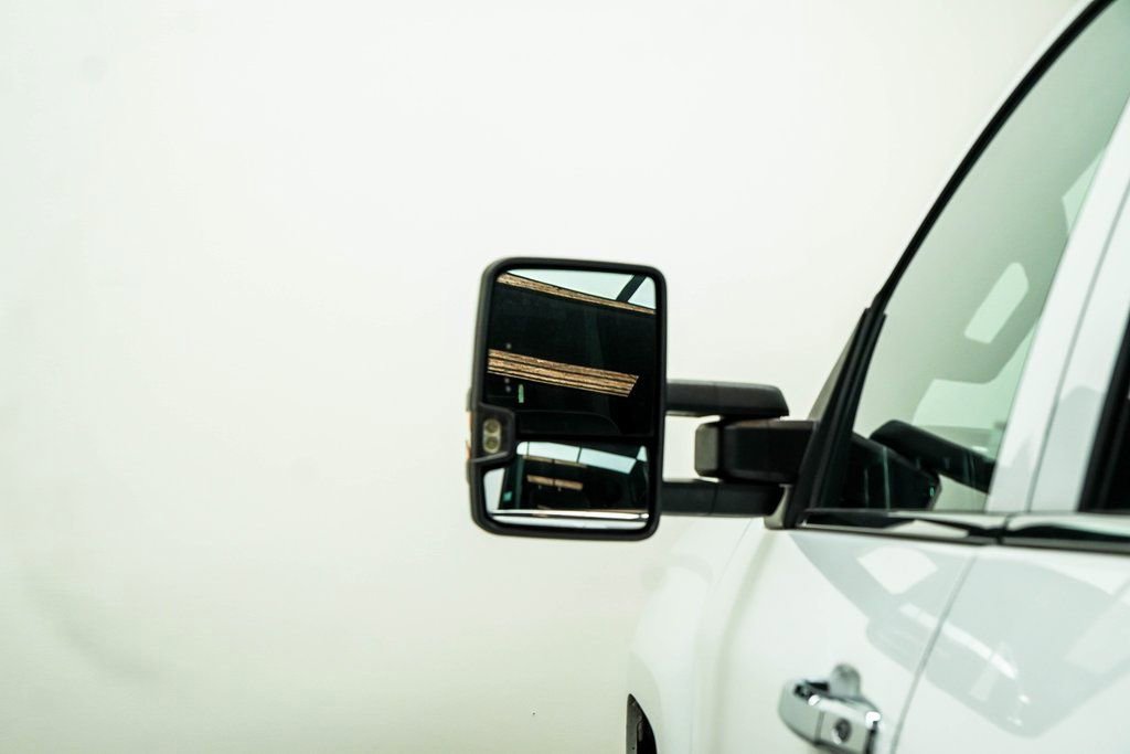 Used 2019 Chevrolet Silverado 3500 High Country w/ Duramax Plus Package image 12