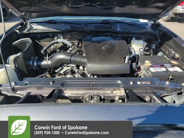 Used 2017 Toyota Tacoma TRD Off-Road image 37