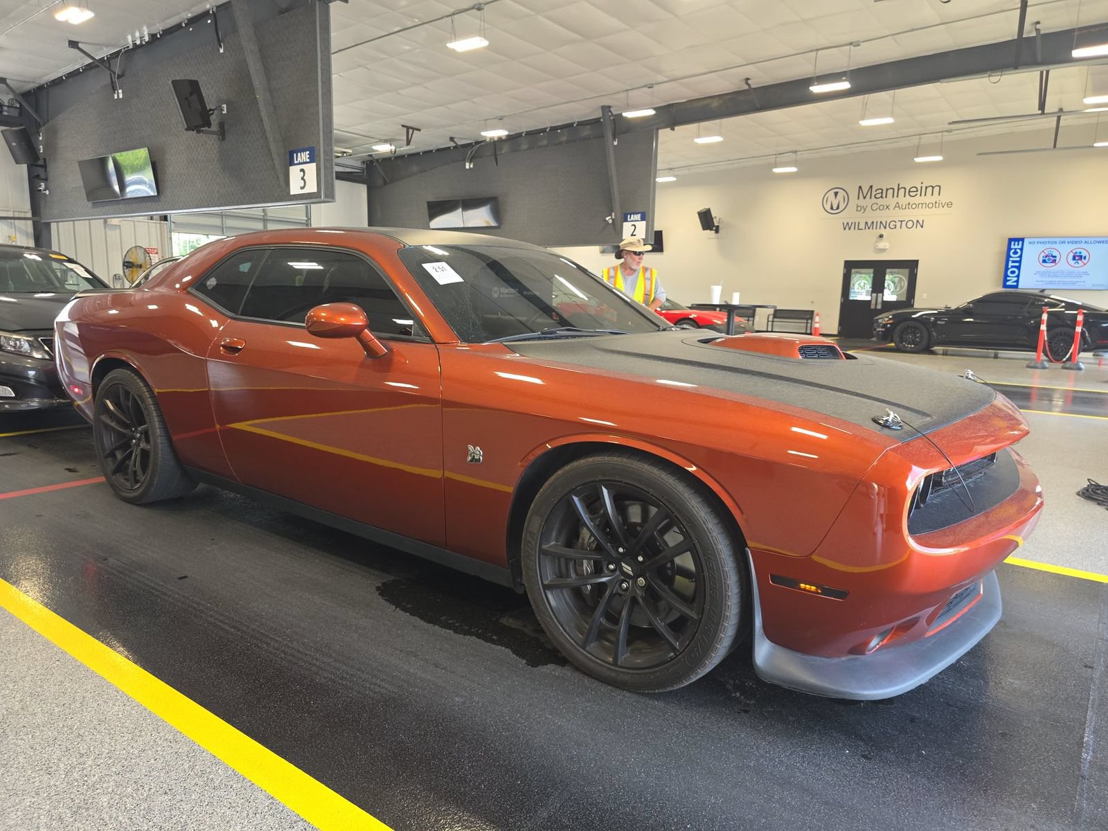 Used 2020 Dodge Challenger R/T Scat Pack RWD image 4