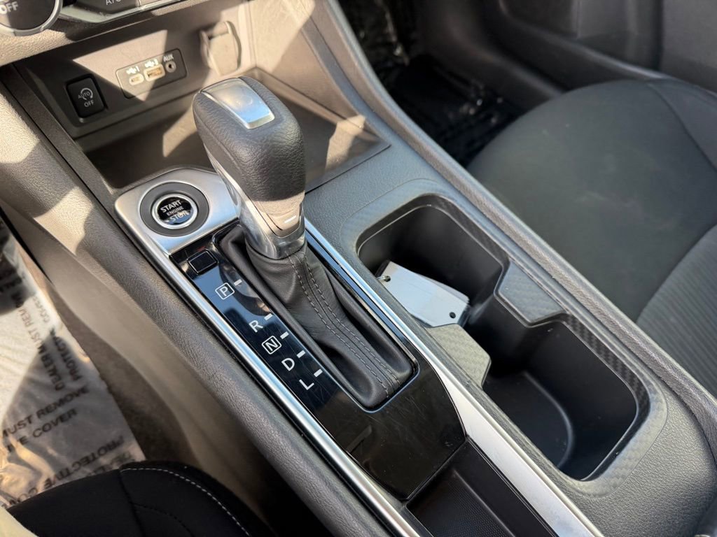 Used 2024 Nissan Sentra SV image 27