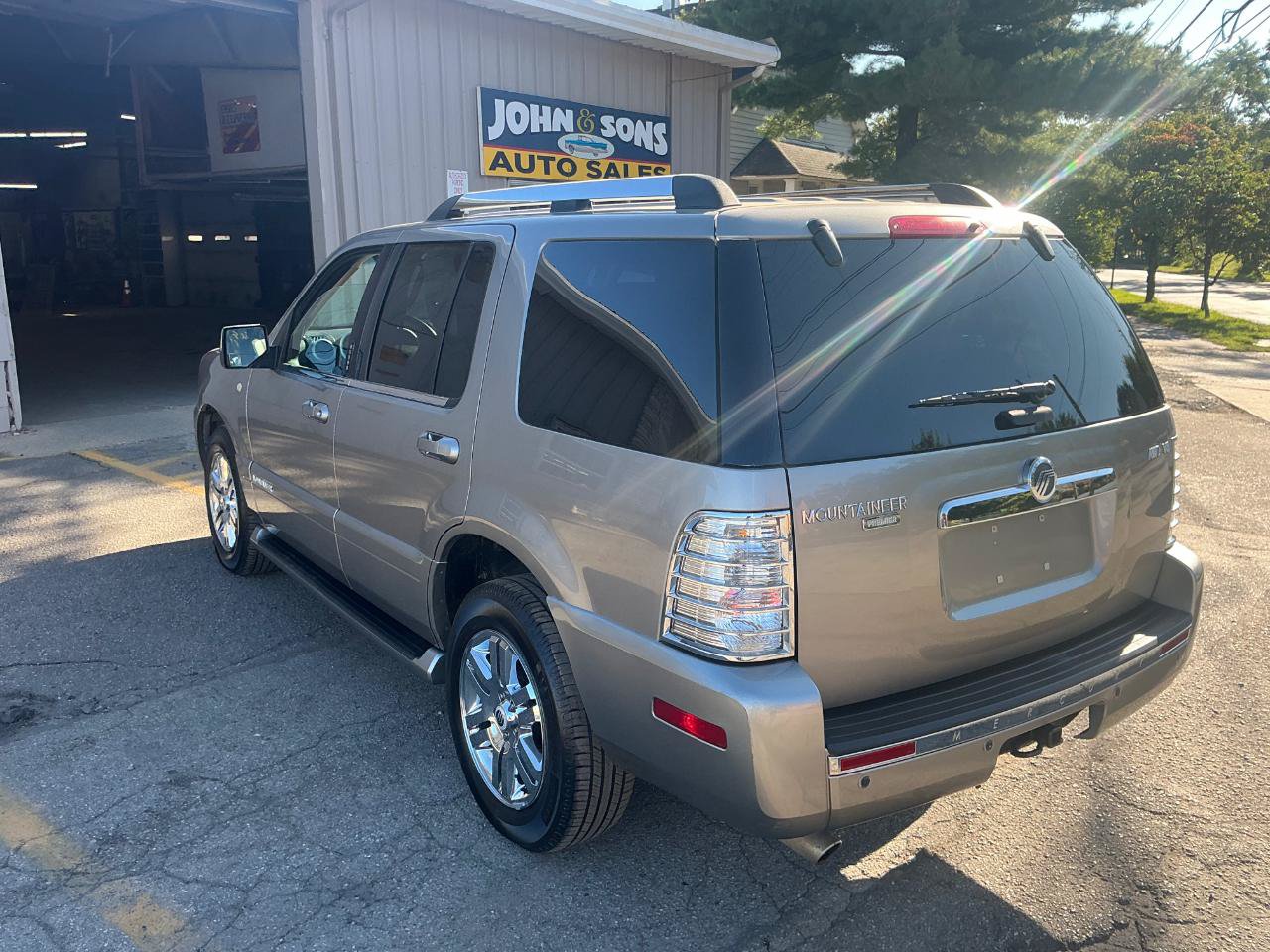 Used 2008 Mercury Mountaineer Premier AWD/4WD image 6