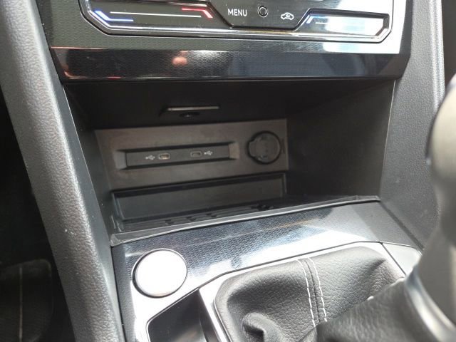 Used 2025 Volkswagen Taos SEL w/ Black Wheel Plus Package AWD/4WD image 19