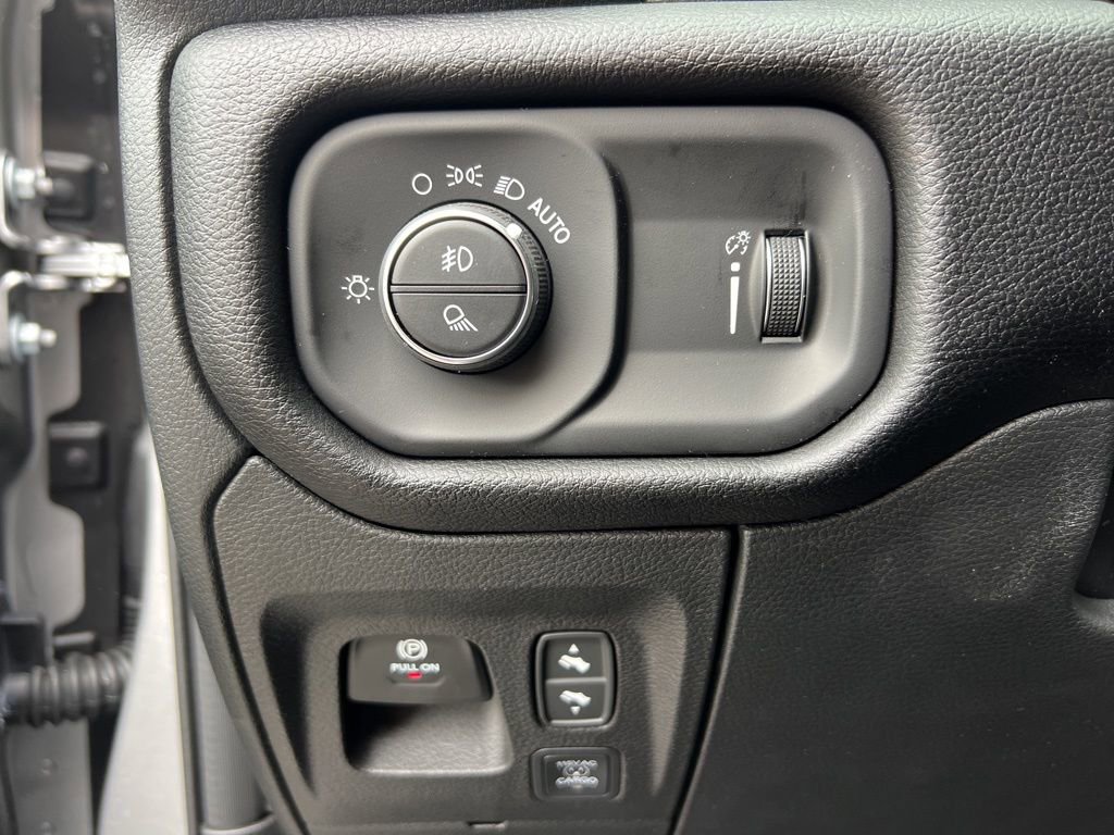 New 2026 RAM 1500 Big Horn w/ Night Edition image 11
