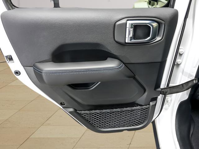 Used 2021 Jeep Wrangler Unlimited Rubicon 4xe w/ Steel Bumper Group AWD/4WD image 23