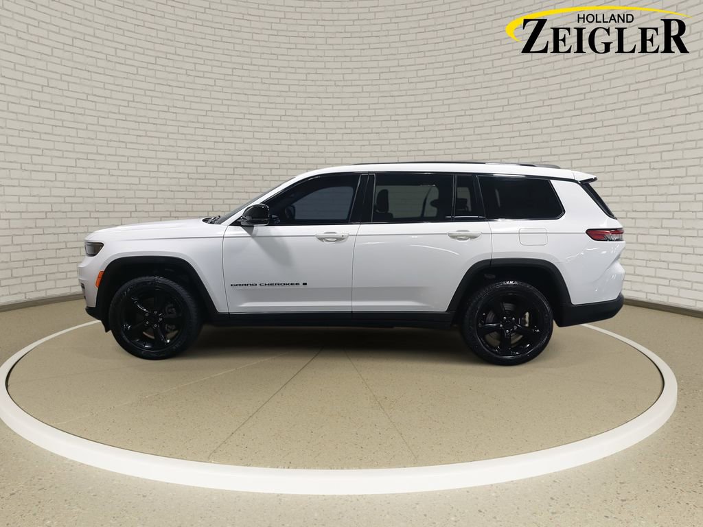 Used 2023 Jeep Grand Cherokee L Laredo image 8