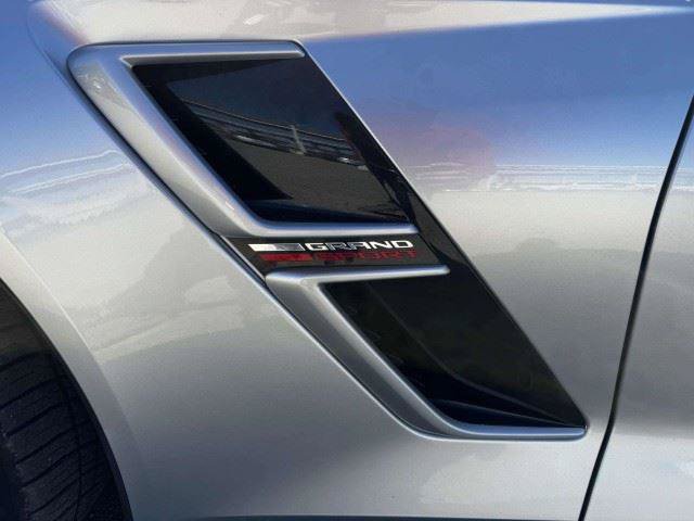 Used 2018 Chevrolet Corvette Grand Sport RWD image 16
