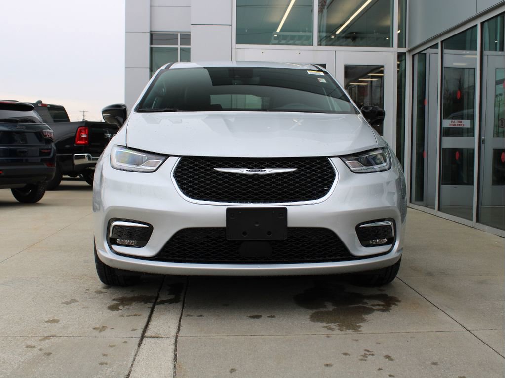 New 2026 Chrysler Pacifica Select image 2