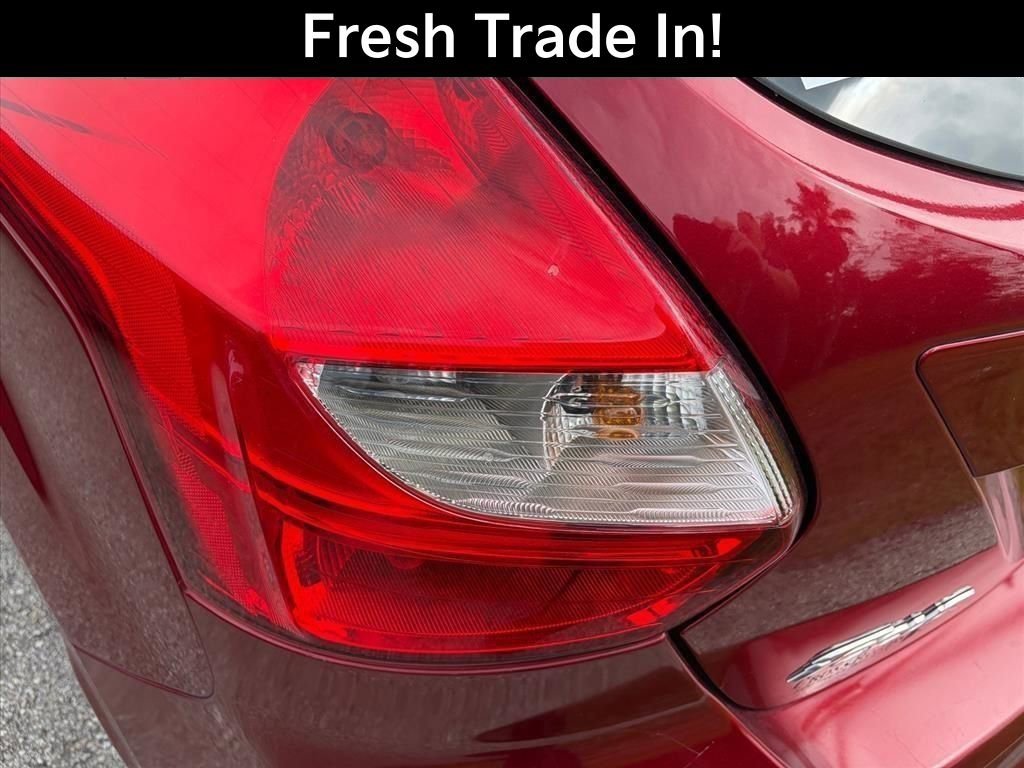 Used 2014 Ford Focus Titanium FWD image 11