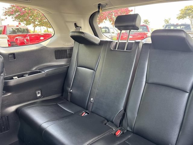 Used 2024 Toyota Grand Highlander AWD image 33