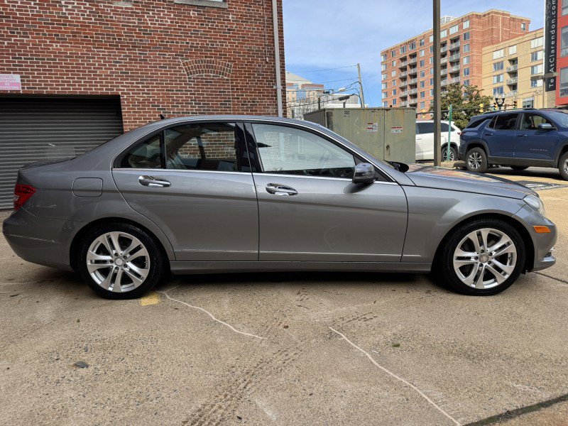 Used 2013 Mercedes-Benz C 300 4MATIC Sedan image 5