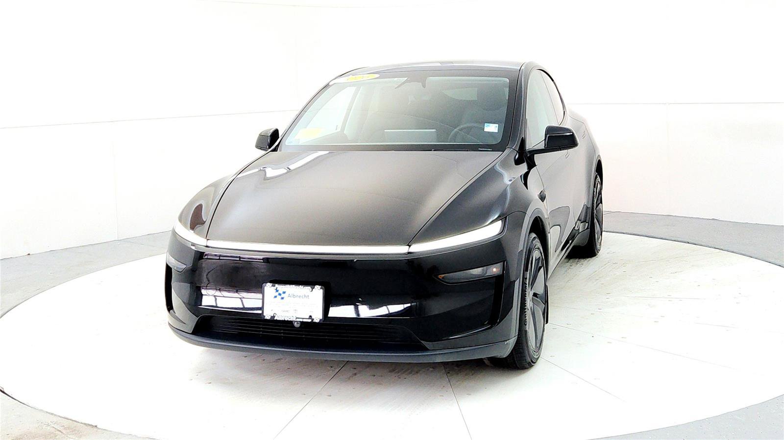 Used 2026 Tesla Model Y Long Range image 2