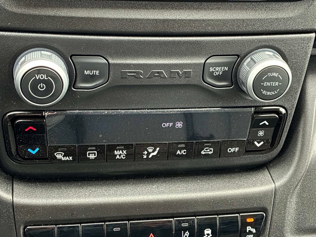 Used 2026 RAM ProMaster 2500 w/ Safety Group image 28