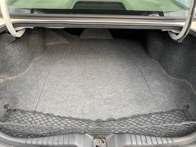 Used 2003 Buick Park Avenue w/ 1SE Package image 16