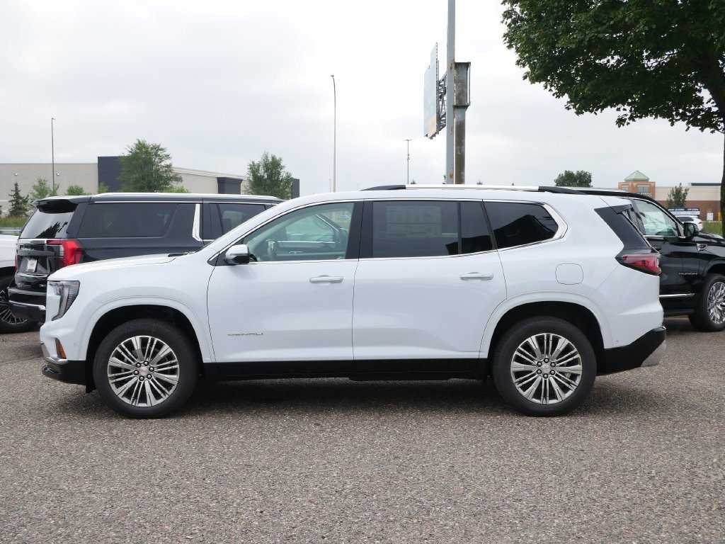 New 2027 GMC Acadia Denali w/ LPO, Floor Liner Package AWD/4WD image 4