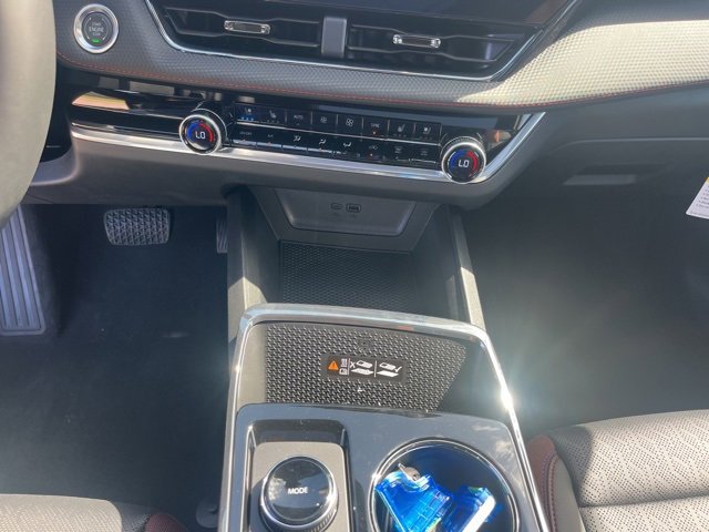 New 2026 Chevrolet Equinox RS w/ Convenience Package III image 31