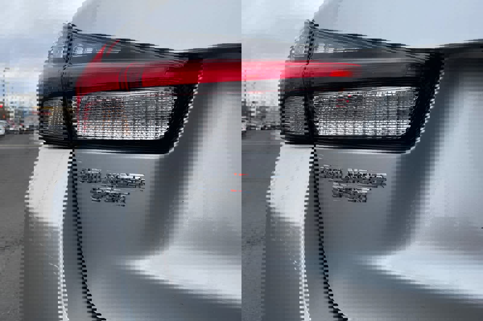 Used 2024 Mitsubishi Outlander Sport SE image 12