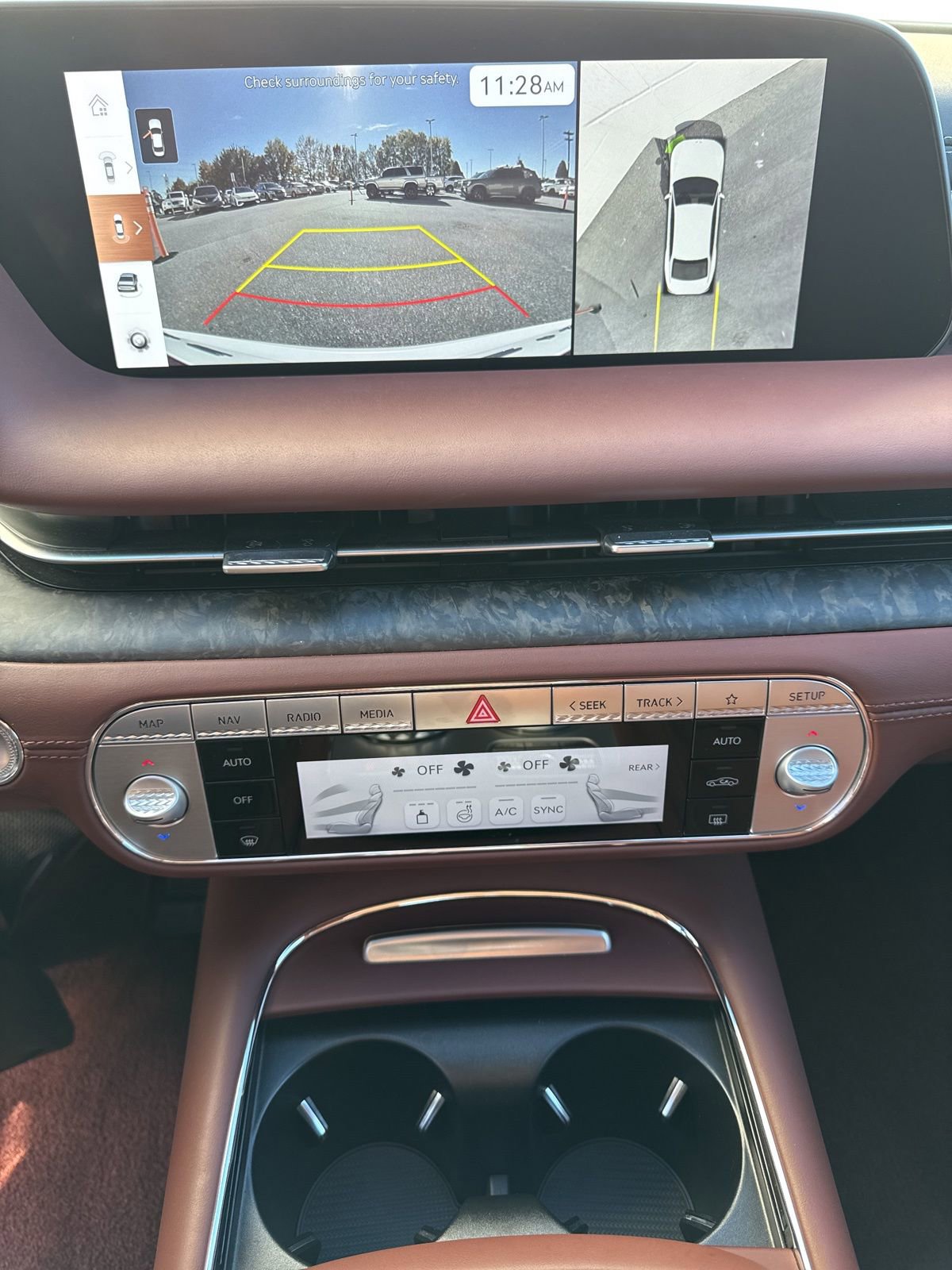 Used 2023 Genesis G90 3.5T image 10