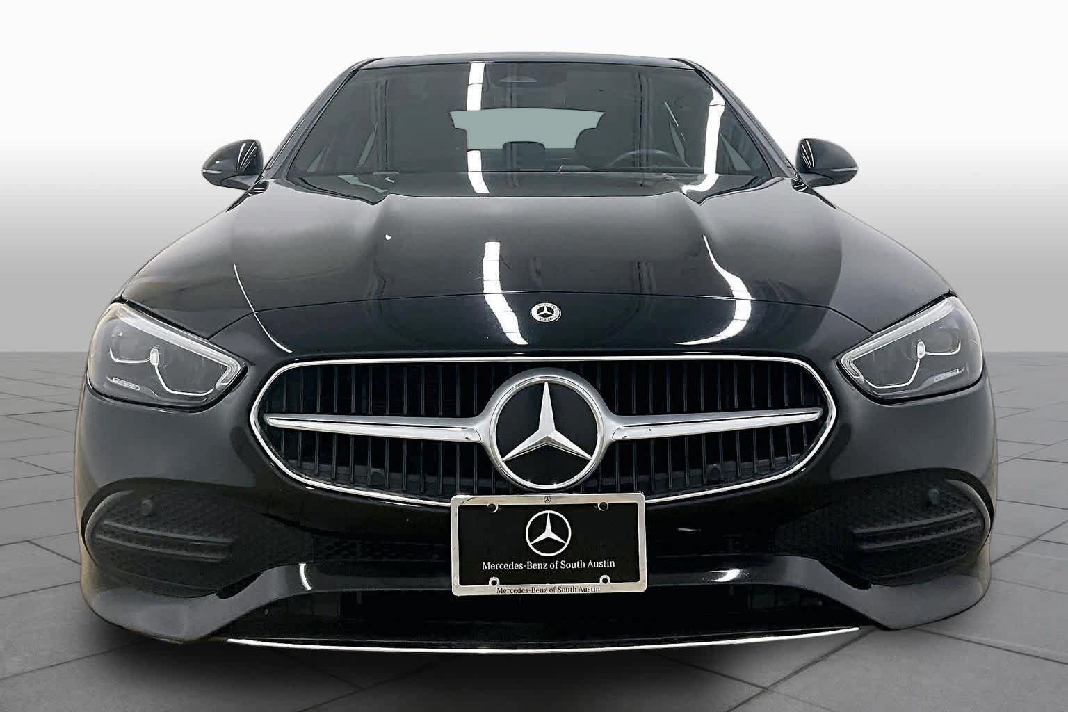 Used 2025 Mercedes-Benz C 300 Sedan image 4