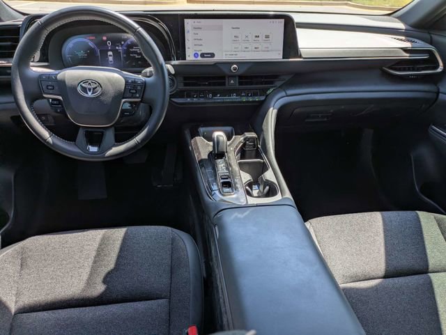 Used 2024 Toyota Crown XLE image 15