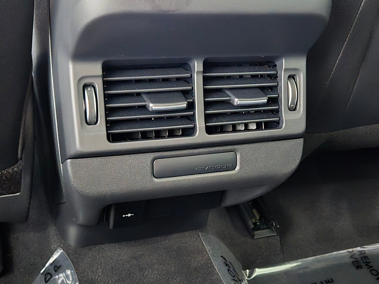 Used 2023 Land Rover Range Rover Evoque S image 13