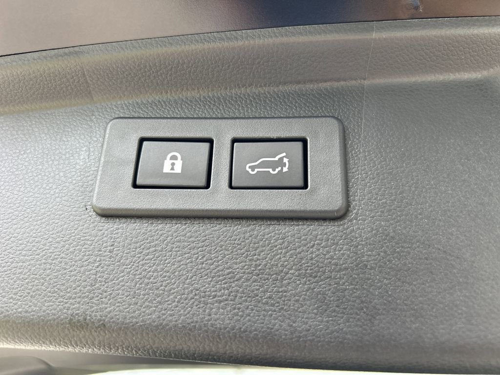 Used 2020 Subaru Outback Premium w/ Popular Package #1 AWD/4WD image 12