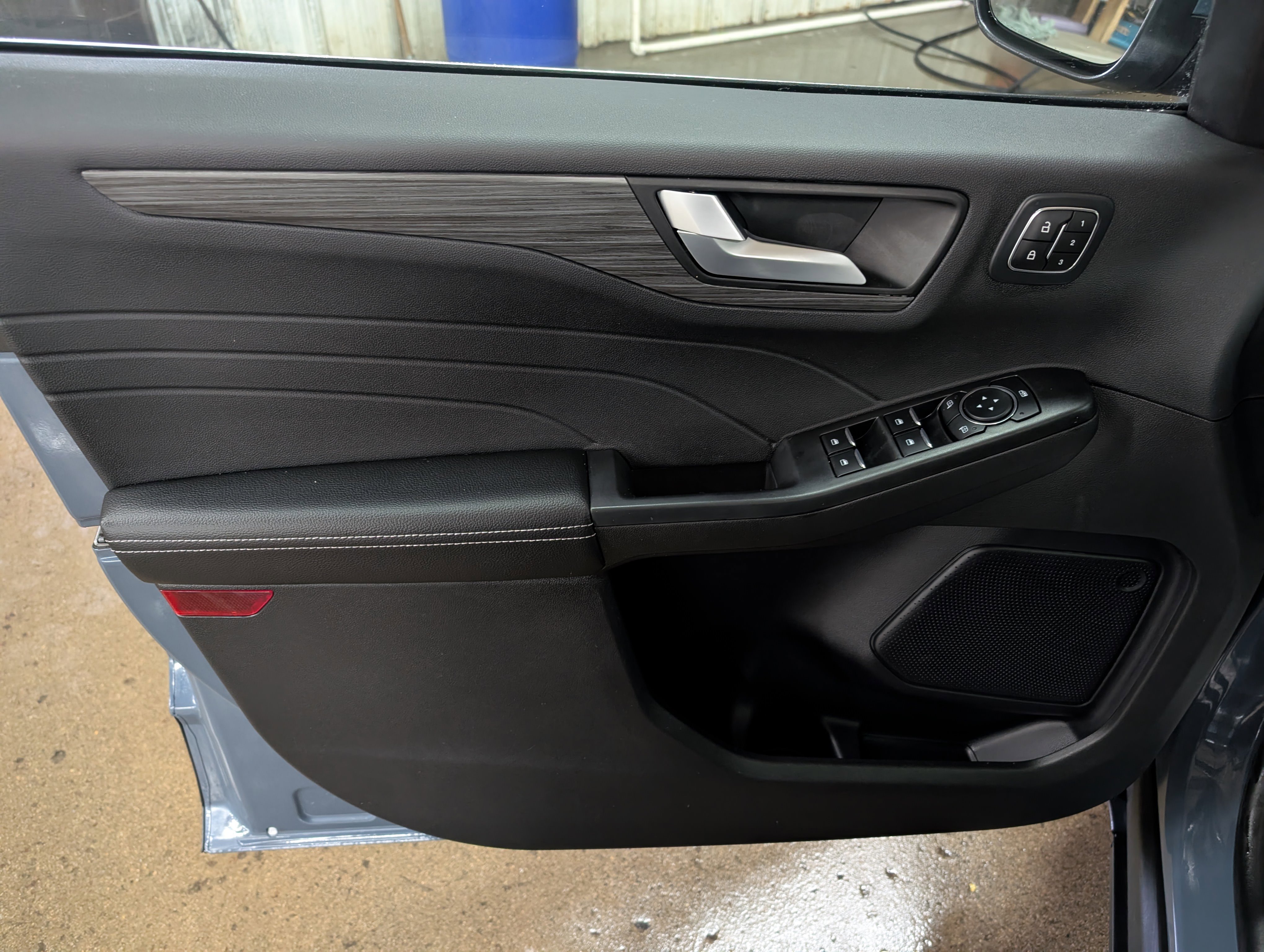 Used 2024 Ford Escape Platinum image 12